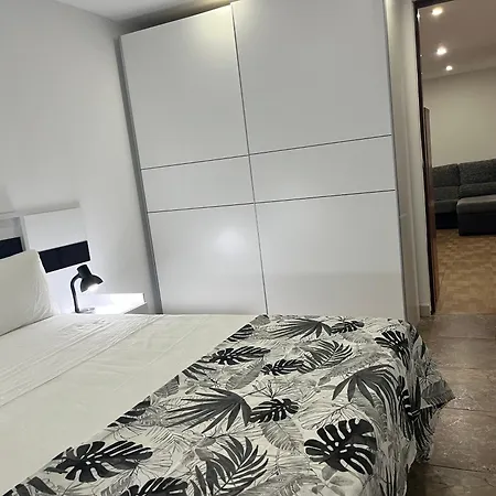 Liudis Costa Adeje (Tenerife)