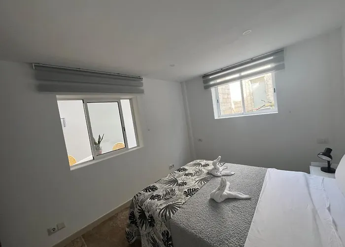 Liudis Costa Adeje (Tenerife)