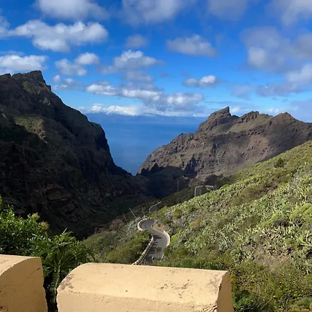 Liudis Costa Adeje (Tenerife)